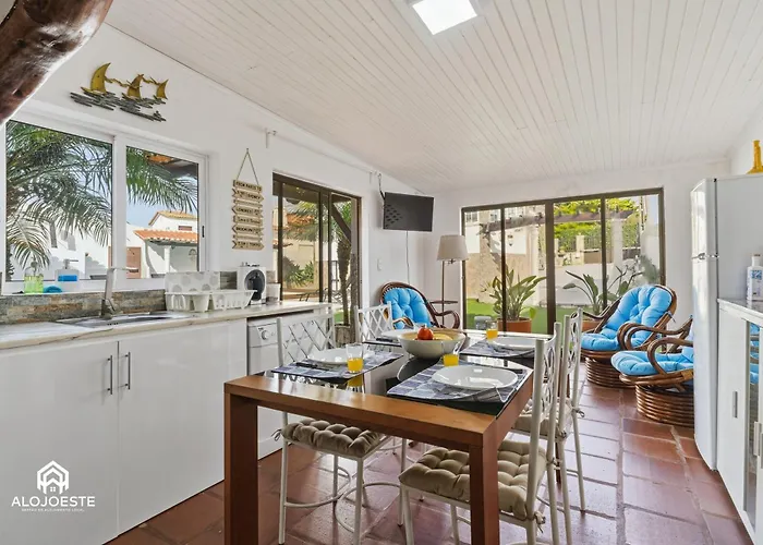 Casa Lopes Stacruz - 3 Bedrooms With Pool And Bbq Vakantiehuis